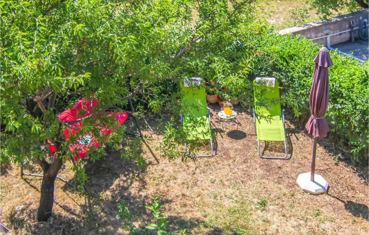 2 Bedroom Awesome Apartment In Krasica